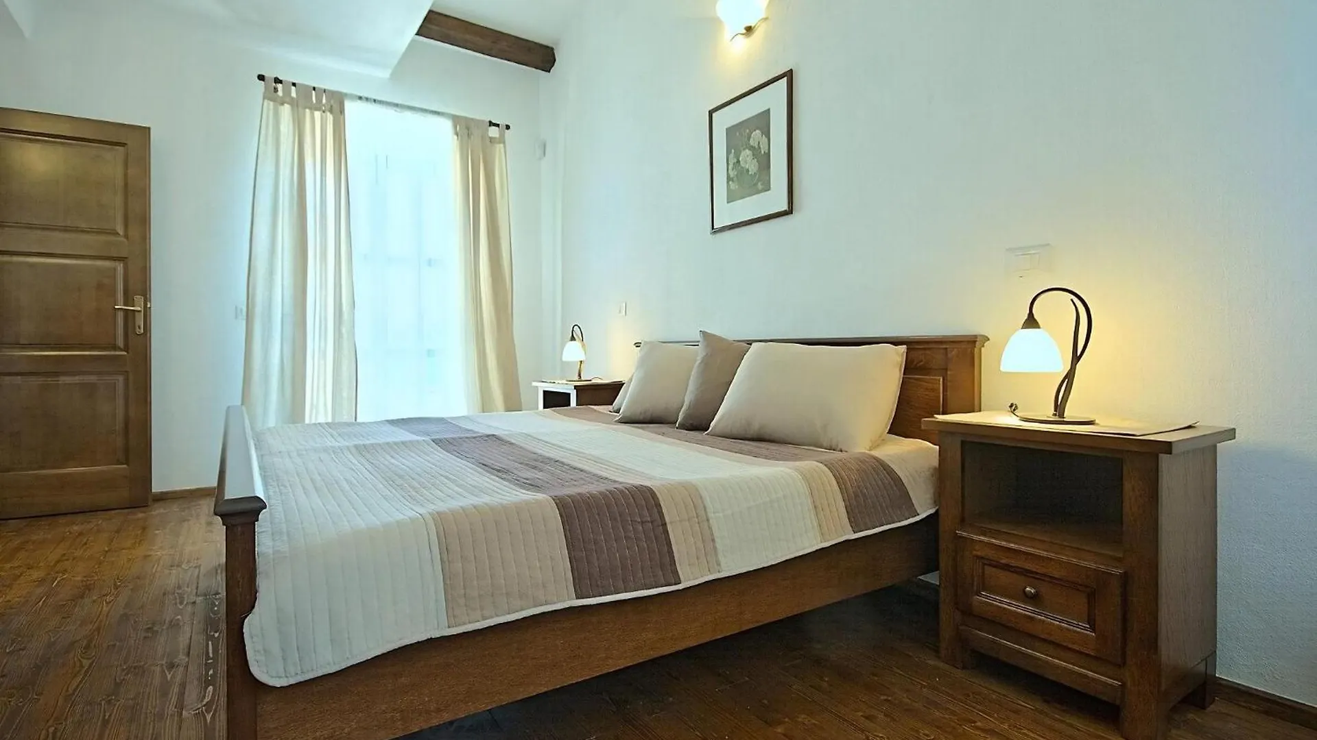 Landhausvilla Mit Panoramablick Und Garten Baldaši Сasa de vacaciones