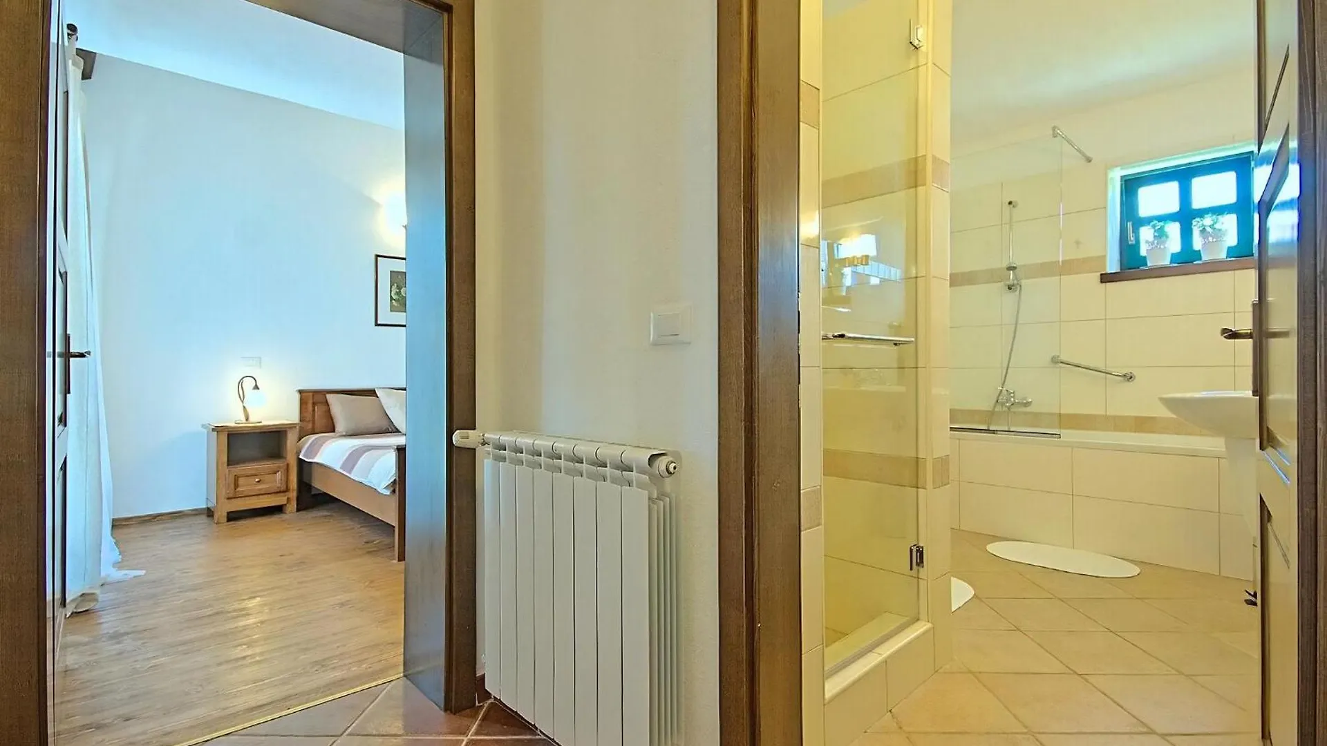 Сasa de vacaciones Landhausvilla Mit Panoramablick Und Garten Baldaši